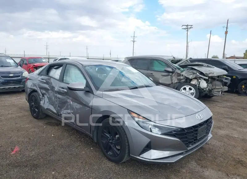 2023 Hyundai Elantra фото