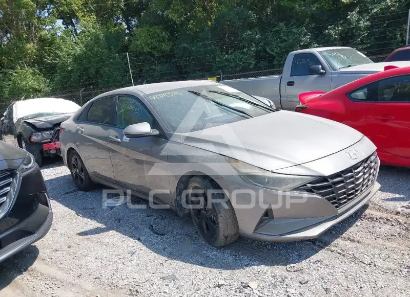 2023 Hyundai Elantra photo