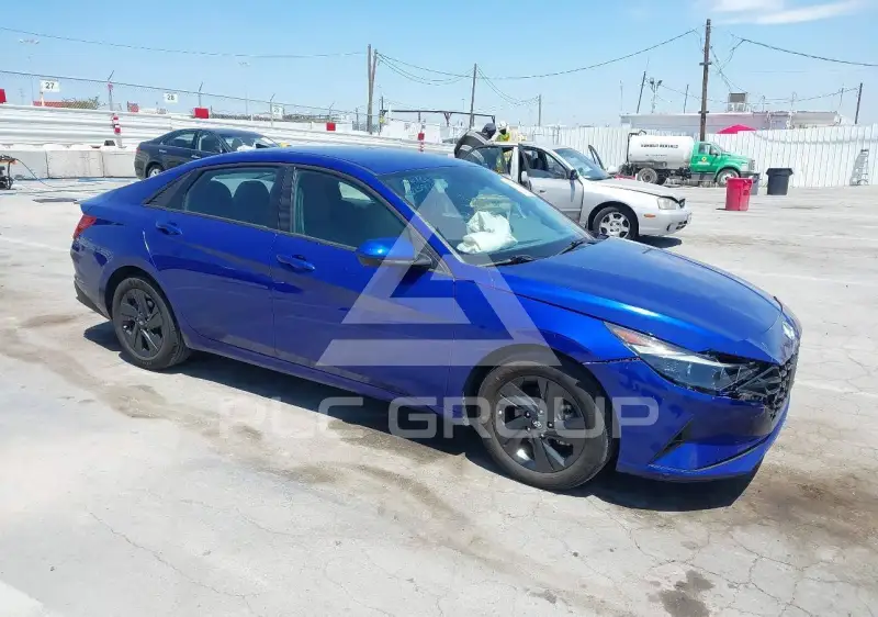 2023 Hyundai Elantra photo