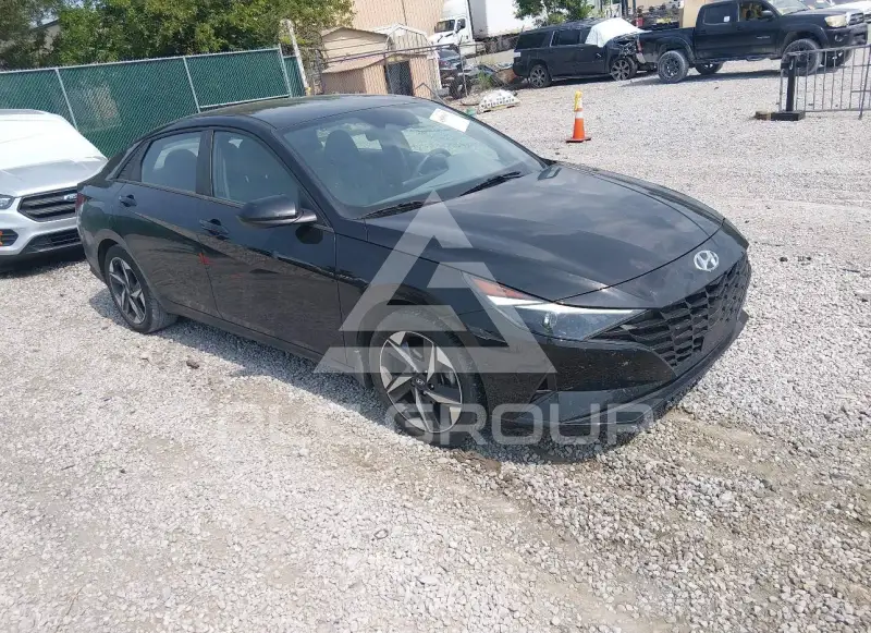 2023 Hyundai Elantra photo