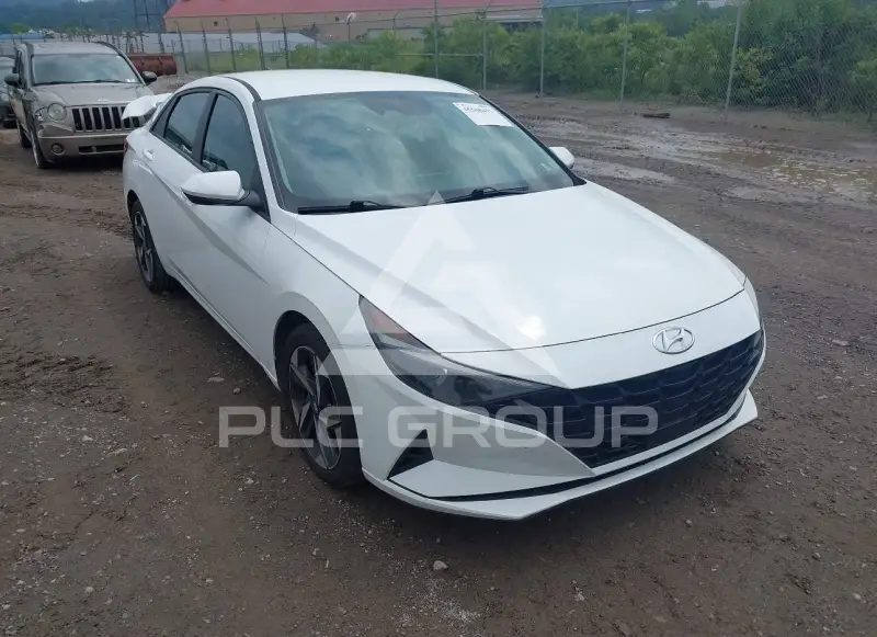2023 Hyundai Elantra фото
