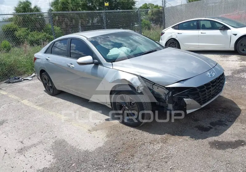 2023 Hyundai Elantra photo