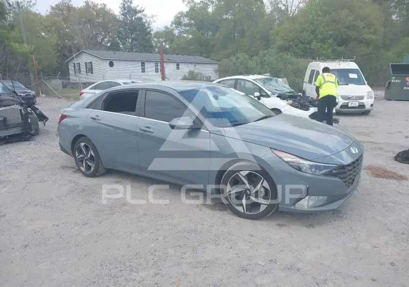 2023 Hyundai Elantra photo