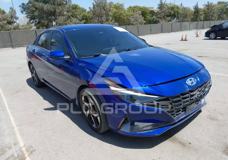 2023 Hyundai Elantra фото