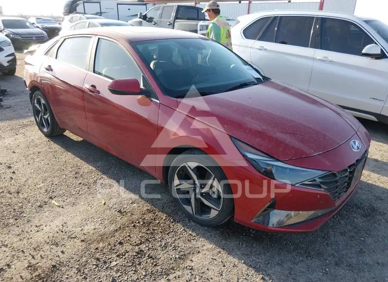 2023 Hyundai Elantra фото