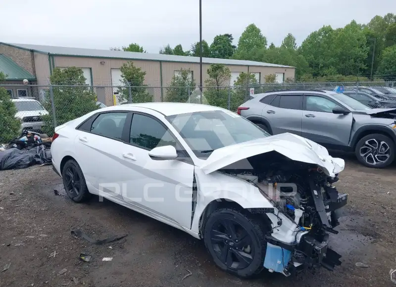 2023 Hyundai Elantra фото