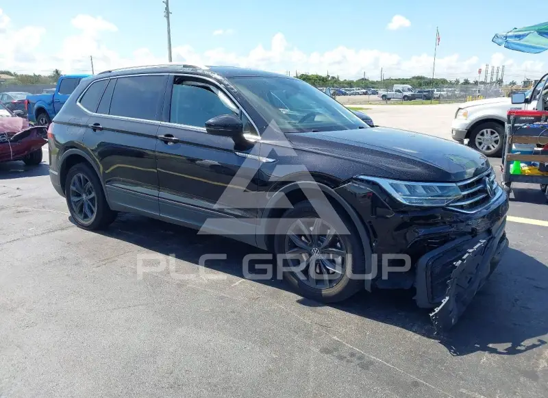 2023 Volkswagen Tiguan photo