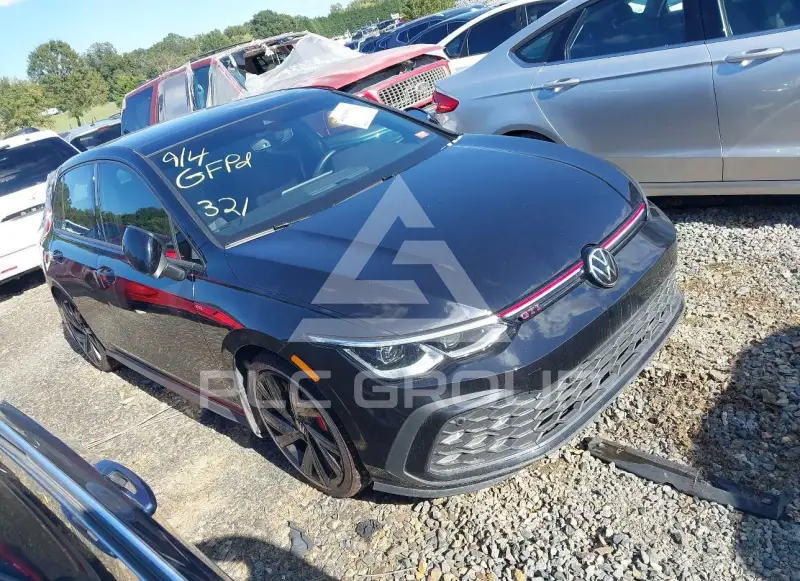 2023 Volkswagen GOLF photo