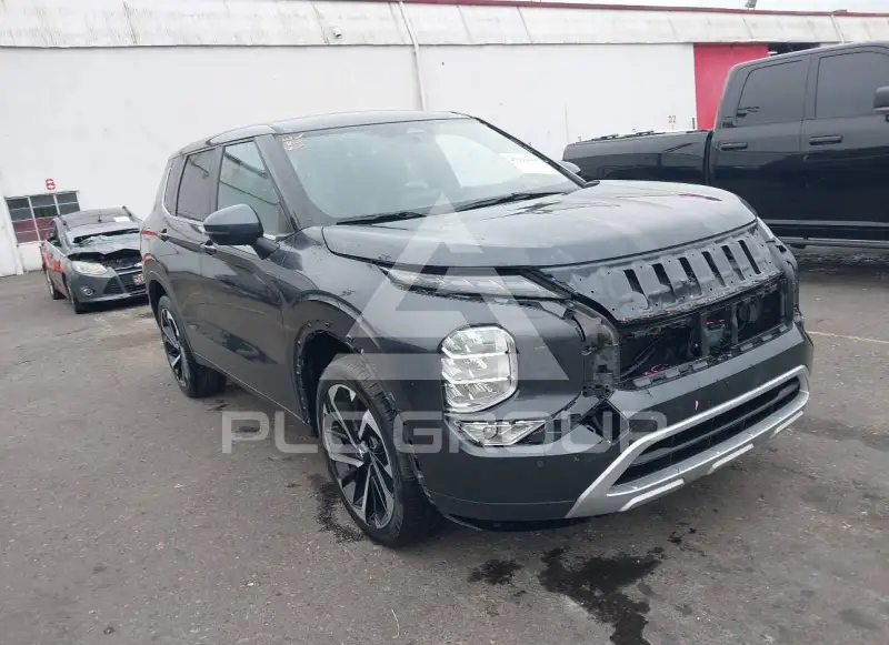 2024 Mitsubishi OUTLANDER фото