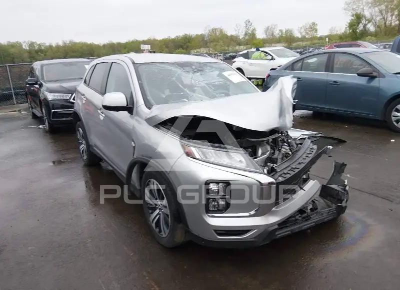 2024 Mitsubishi OUTLANDER фото