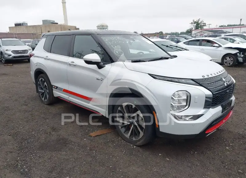 2024 Mitsubishi OUTLANDER фото