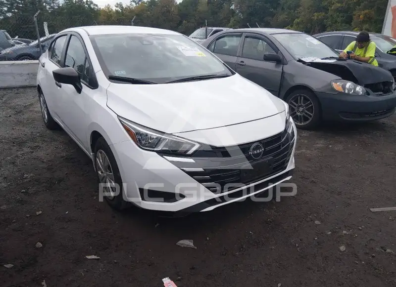 2024 Nissan VERSA photo