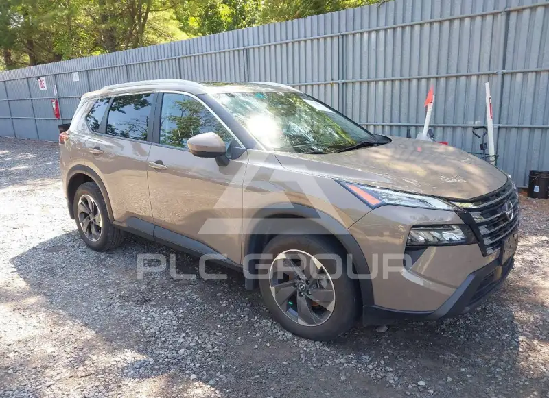 2024 Nissan ROGUE photo