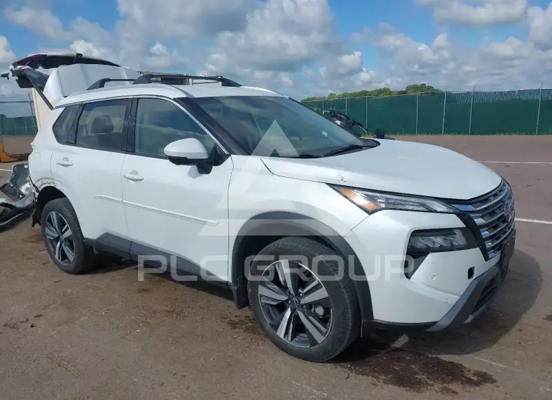 2024 Nissan ROGUE фото