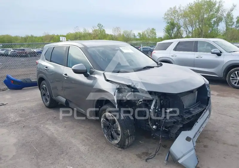 2024 Nissan ROGUE photo