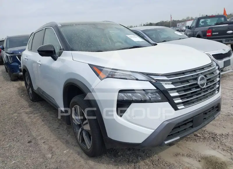 2024 Nissan ROGUE фото