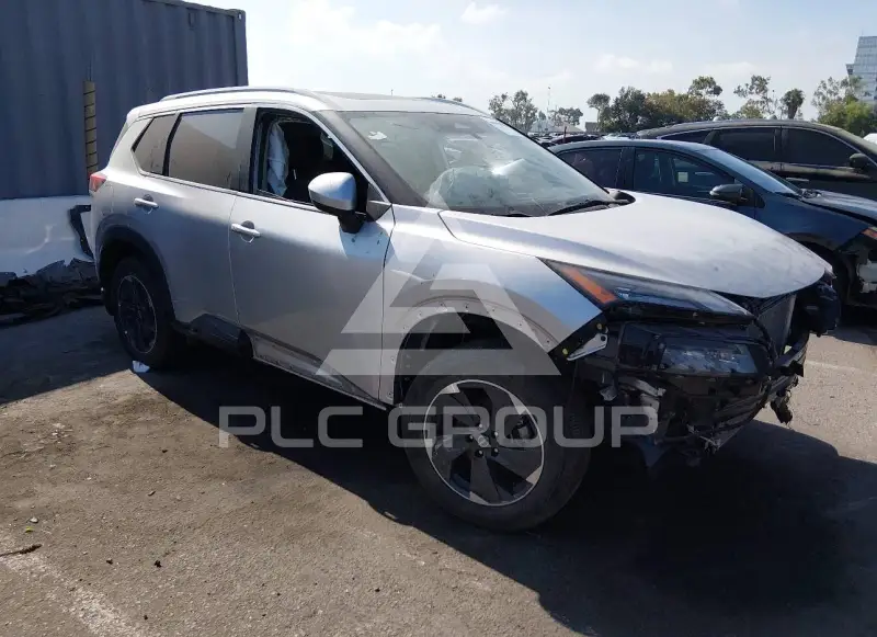 2024 Nissan ROGUE фото
