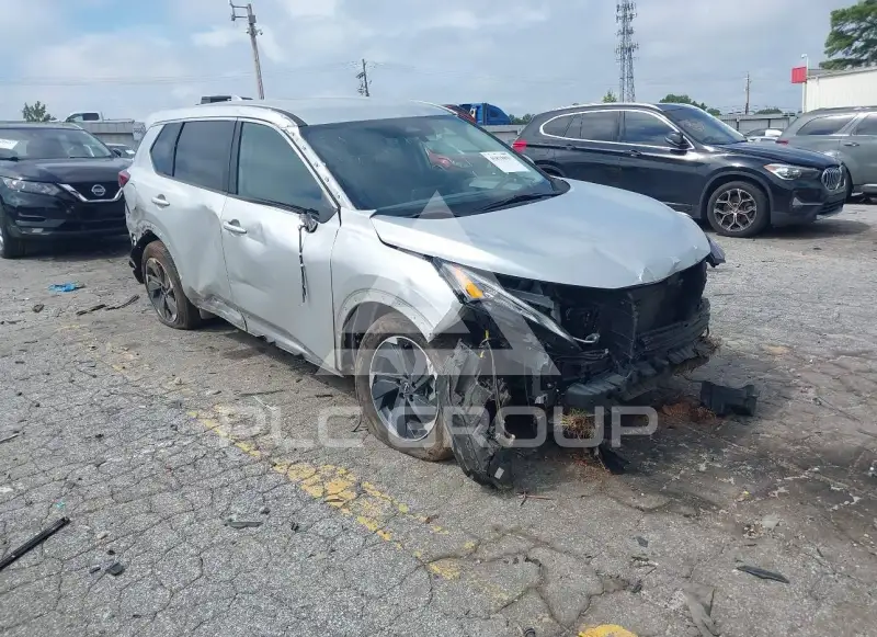 2024 Nissan ROGUE фото