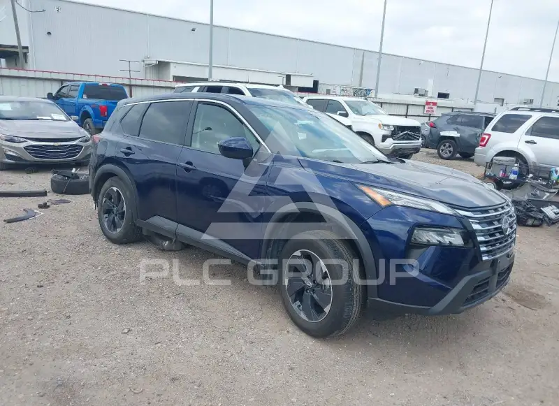 2024 Nissan ROGUE photo