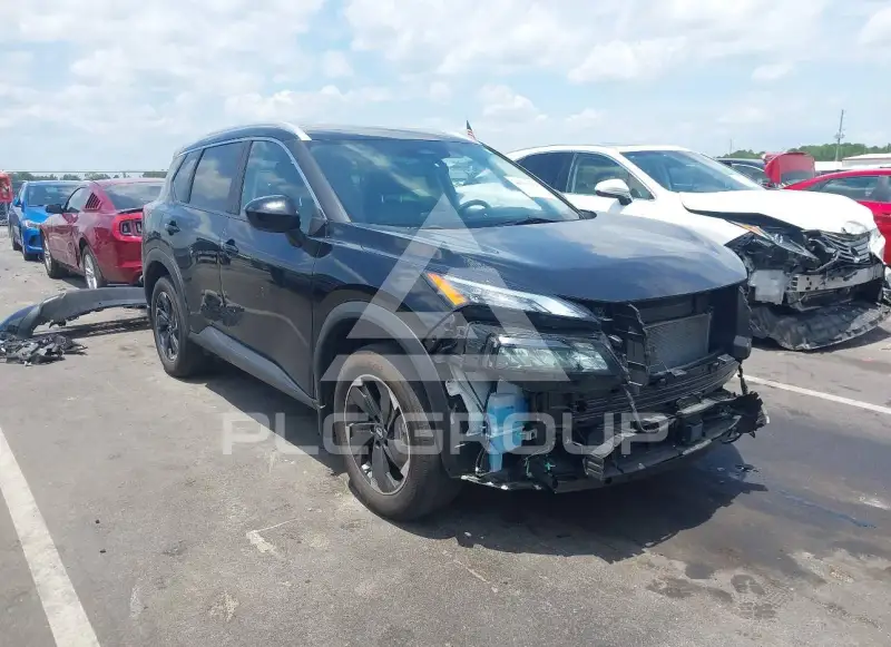 2024 Nissan ROGUE photo