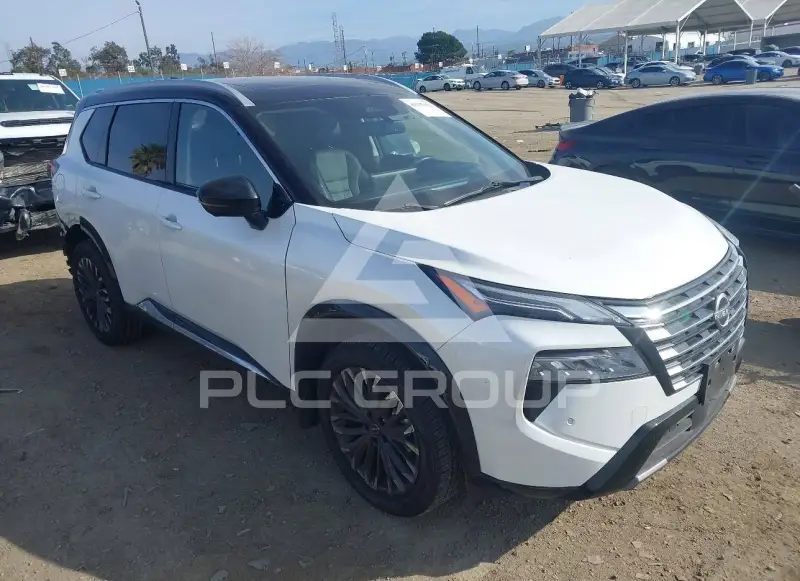 2024 Nissan ROGUE photo