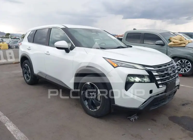 2024 Nissan ROGUE photo