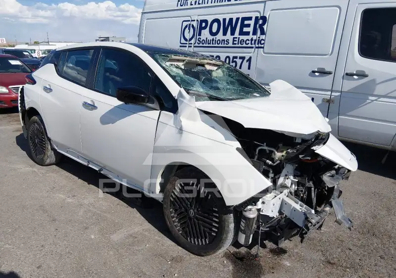 2024 Nissan LEAF фото