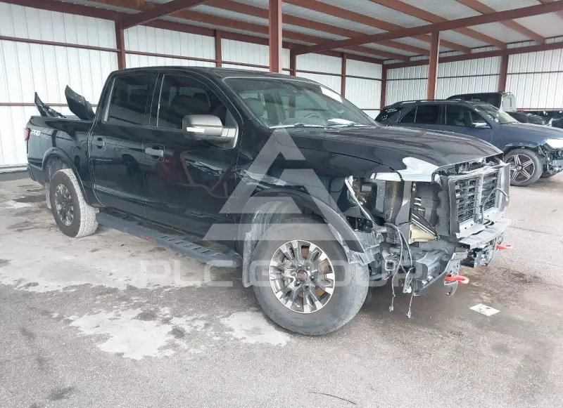 2024 Nissan TITAN photo