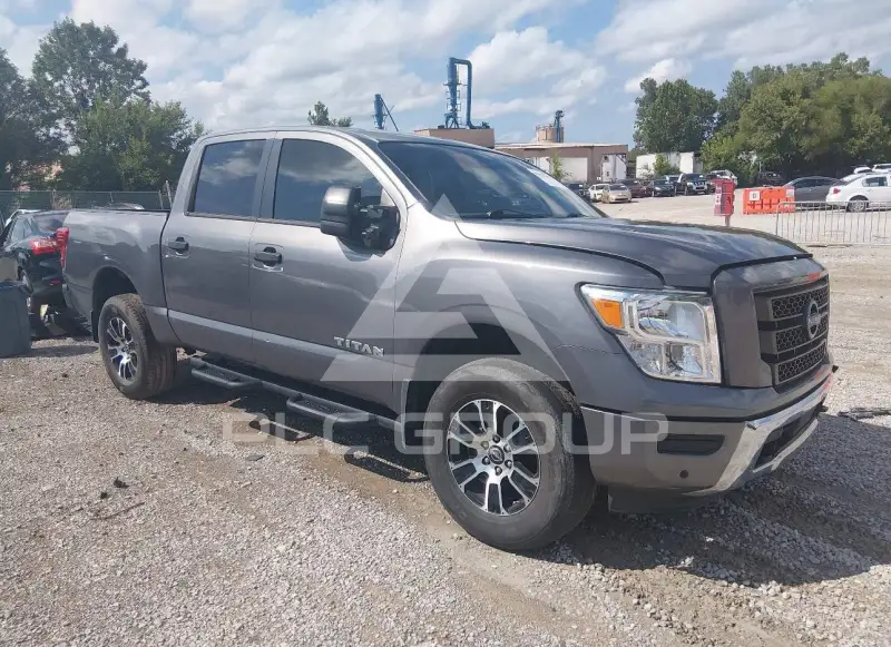 2024 Nissan TITAN photo
