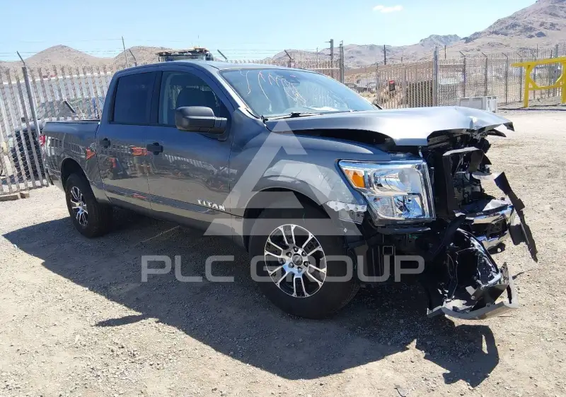 2024 Nissan TITAN фото