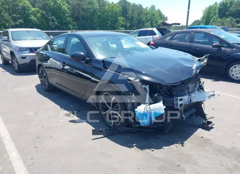 2024 Nissan ALTIMA photo