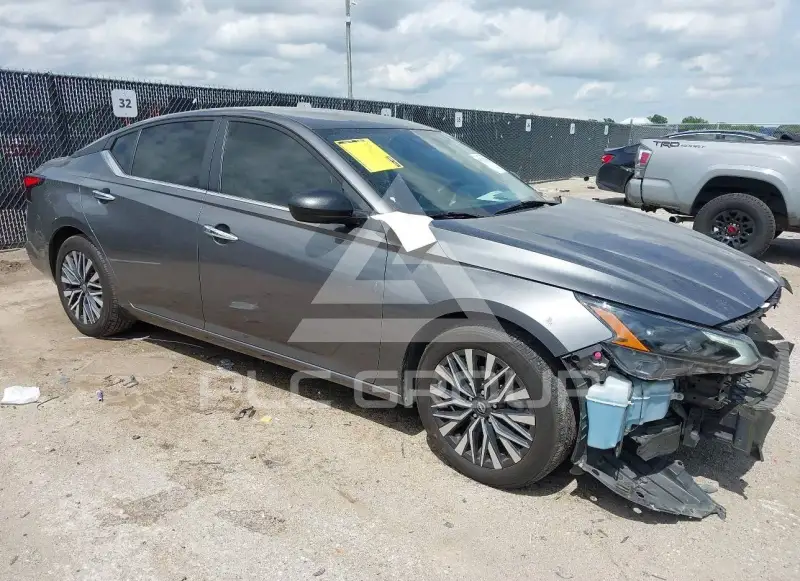 2024 Nissan ALTIMA photo