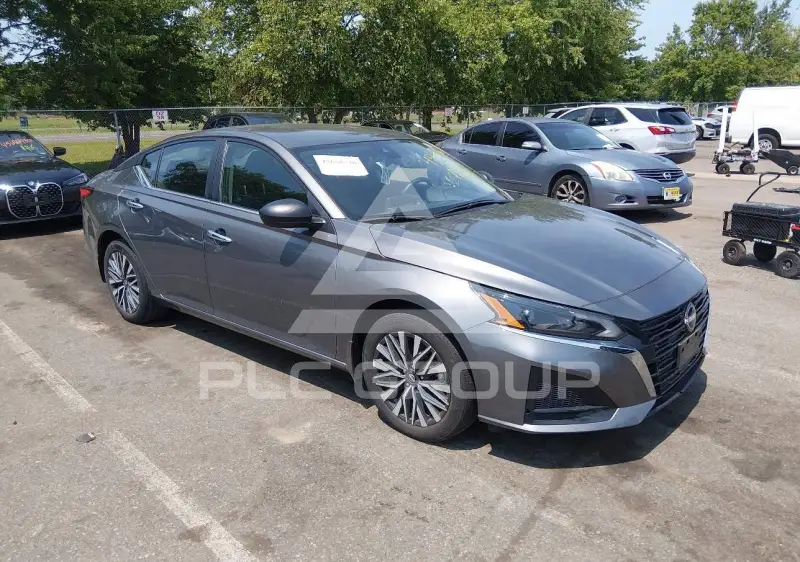 2024 Nissan ALTIMA photo