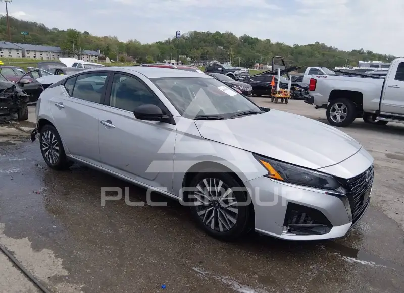 2024 Nissan ALTIMA photo