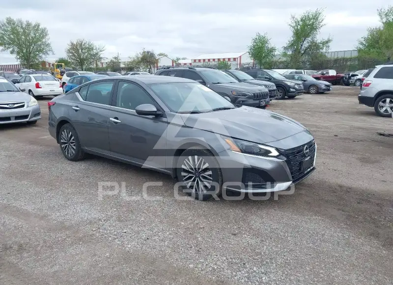 2024 Nissan ALTIMA photo