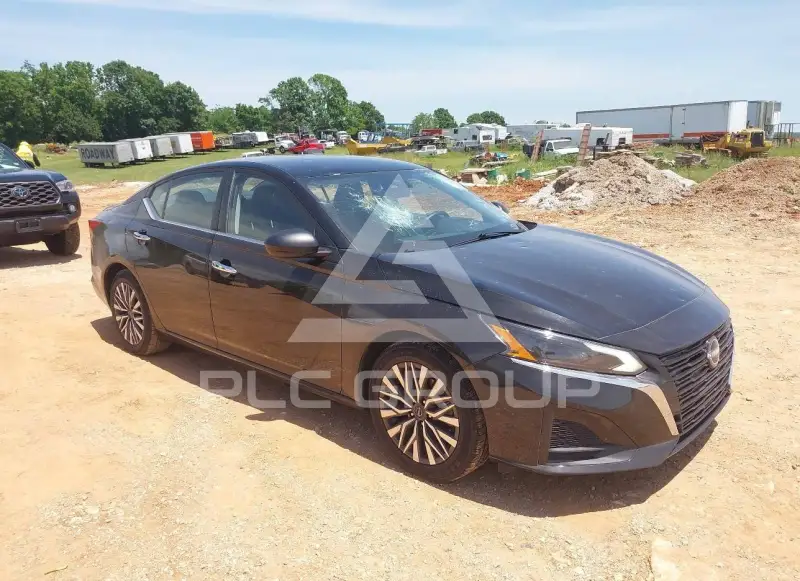 2024 Nissan ALTIMA photo