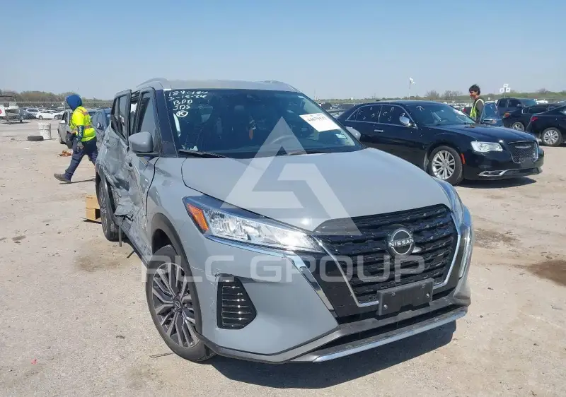 2024 Nissan KICKS фото