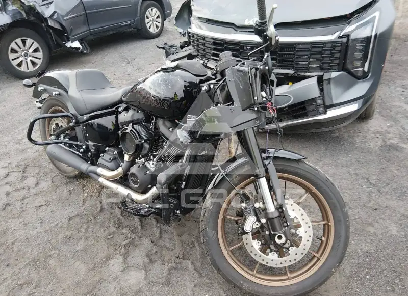 2024 Harley-Davidson FXLR photo
