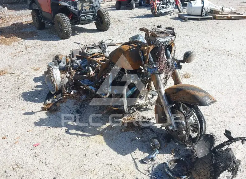 2024 Harley-Davidson FLHTCU photo