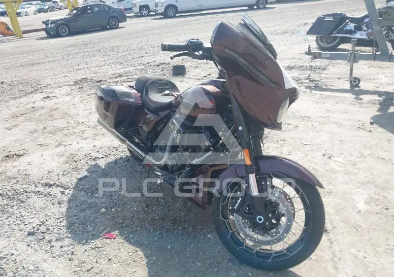 2024 Harley-Davidson FLHX photo