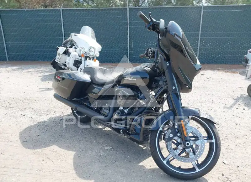 2024 Harley-Davidson FLHX photo