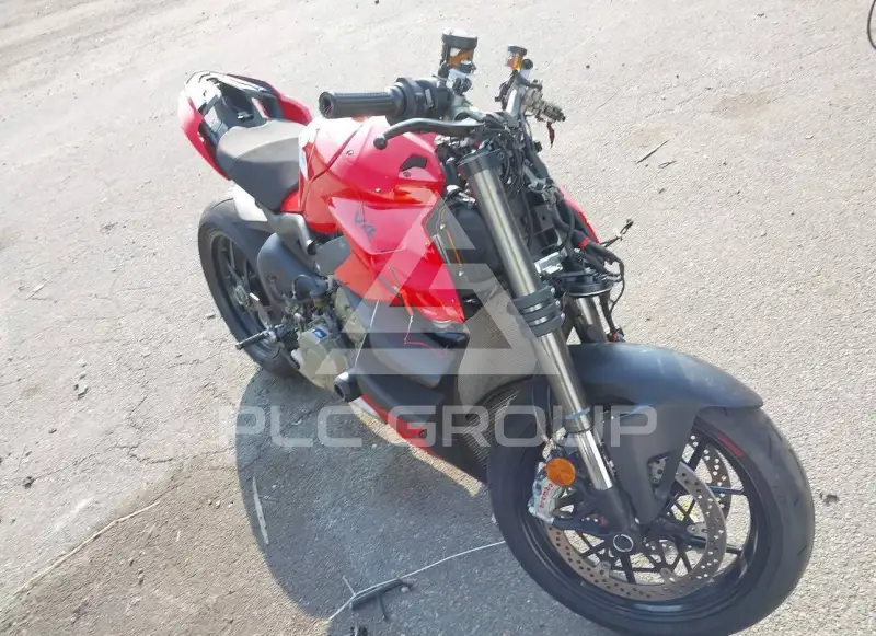 2024 Ducati STREETFIGHTER photo