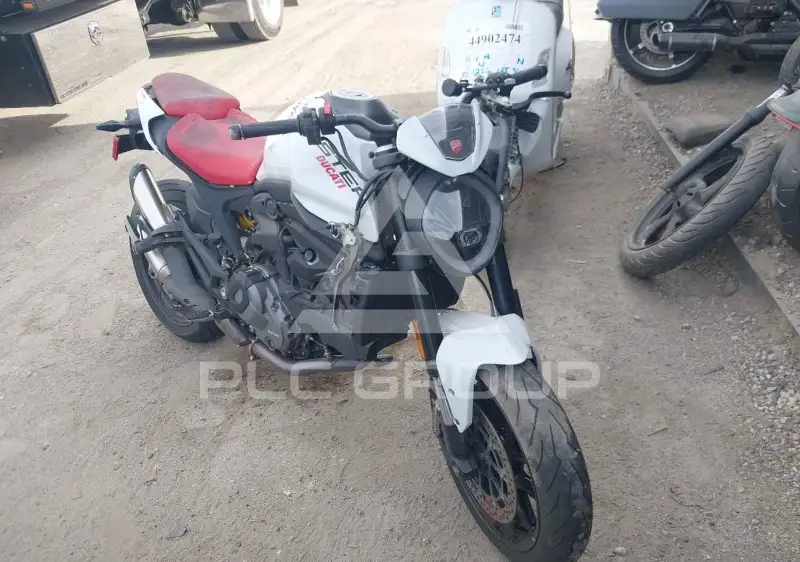 2024 Ducati Monster фото