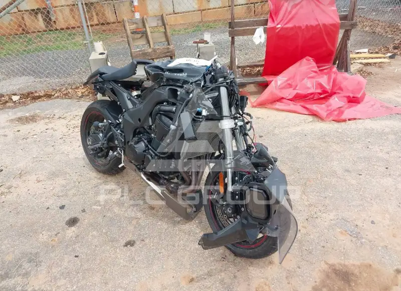 2024 Kawasaki ZX1002 фото
