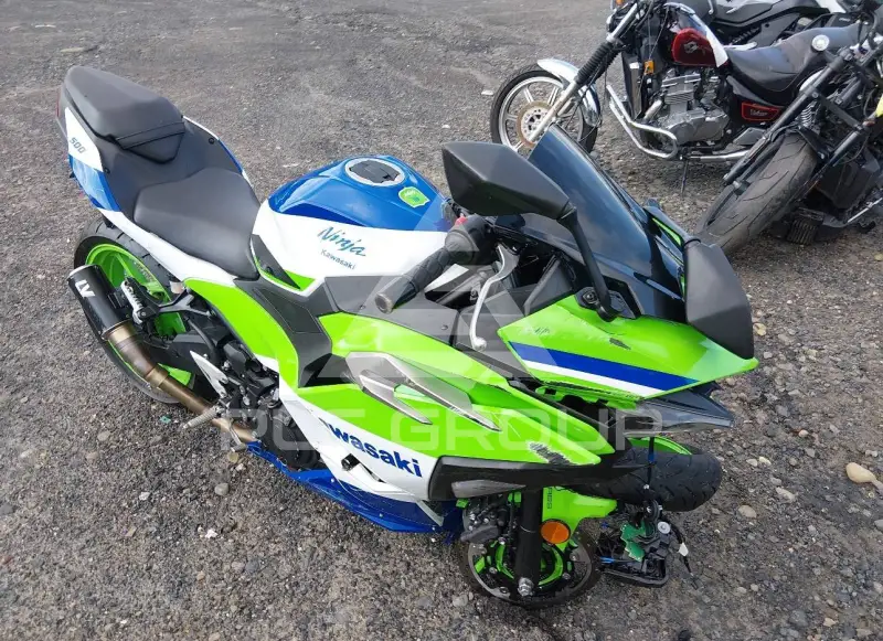 2024 Kawasaki EX500 фото