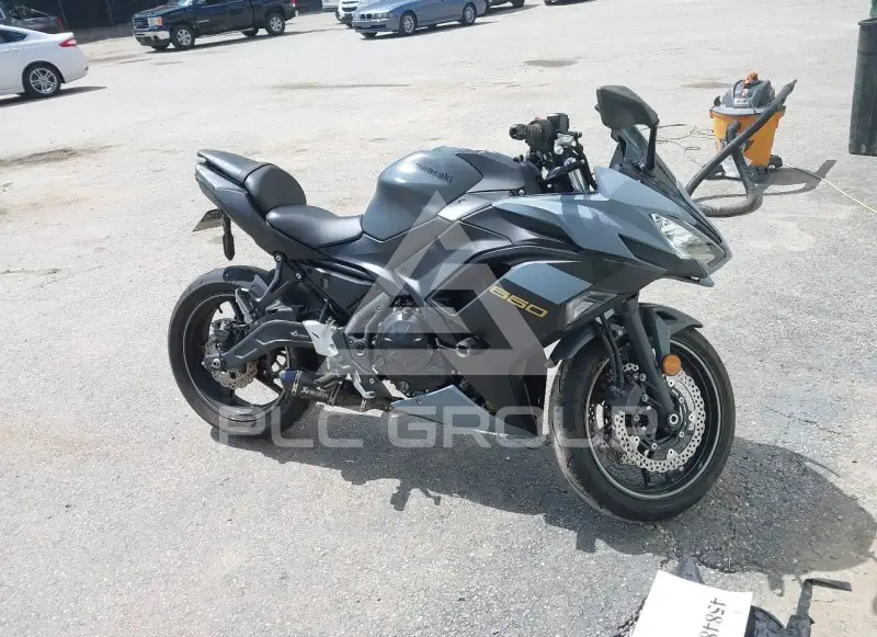 2024 Kawasaki EX650 фото