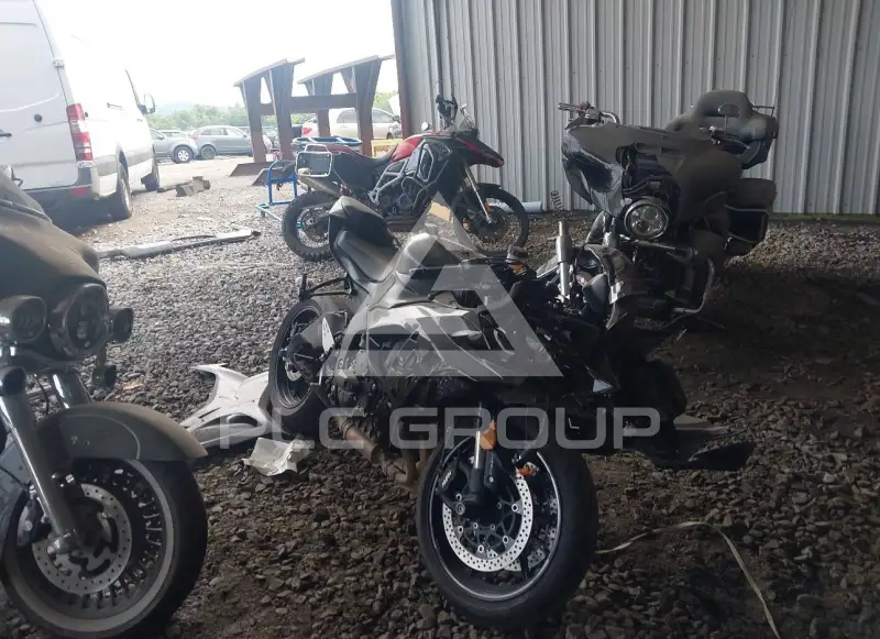 2024 Kawasaki ZX636 фото