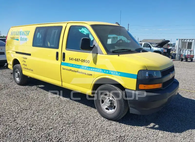 2024 Chevrolet EXPRESS photo
