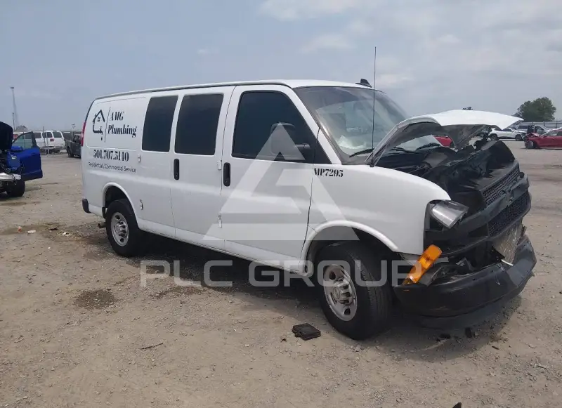 2024 Chevrolet EXPRESS photo