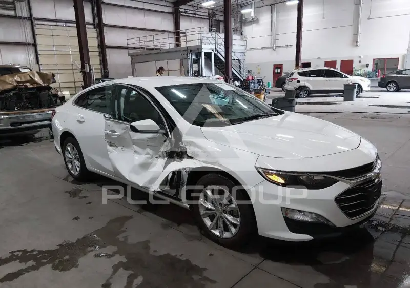 2024 Chevrolet Malibu photo